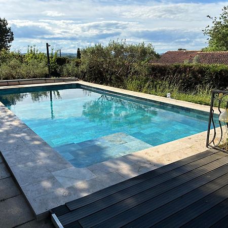 Gite 2 Chambres Avec Piscine Sernhac 외부 사진