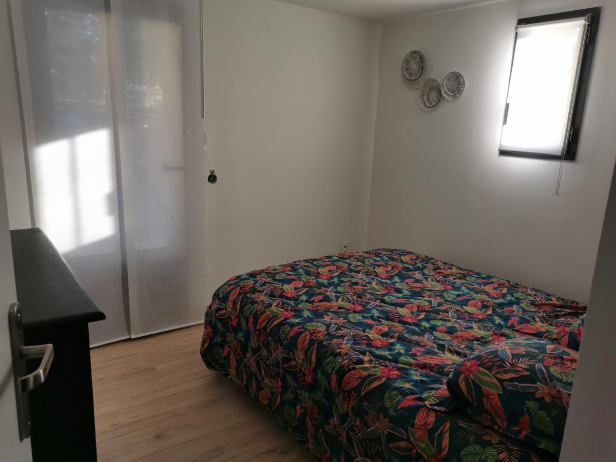 Gite 2 Chambres Avec Piscine Sernhac 외부 사진